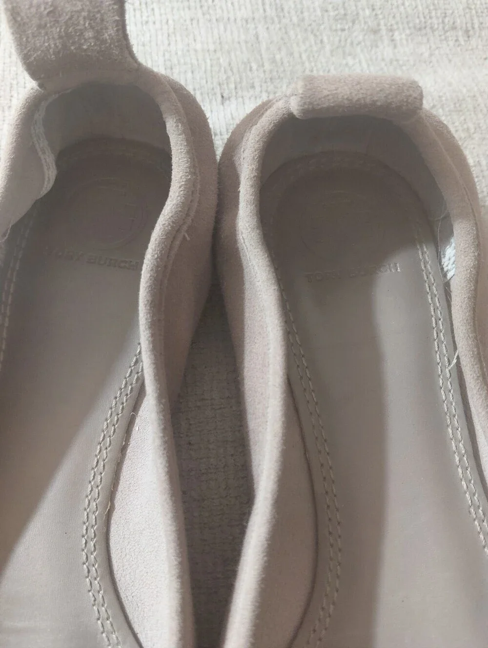 Tory Burch Classic Neutral Beige Suede Ballet Flats Soze 8.5